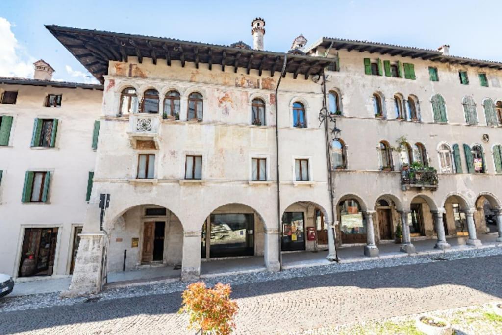 Loft Overlooking The Old Town . Feltre Exterior photo